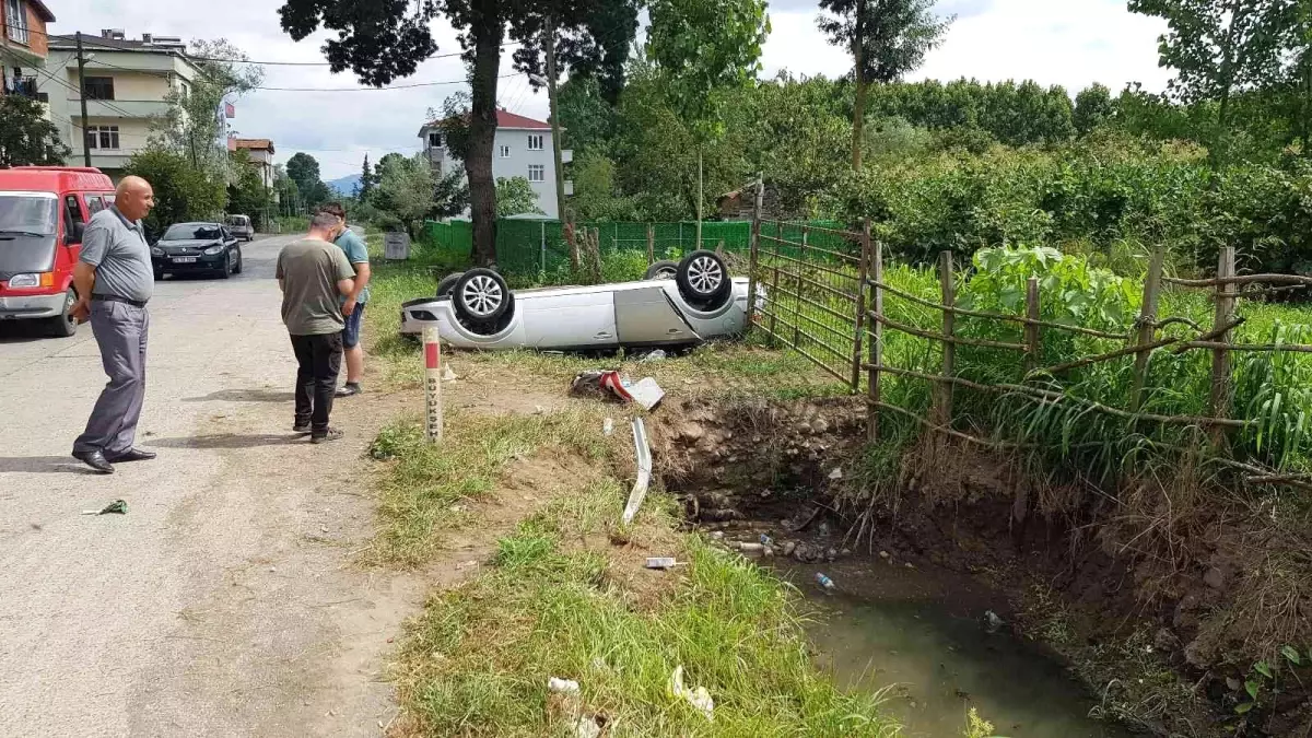 Samsun 3. sayfa: Samsun'da otomobil takla attı: 3 yaralı