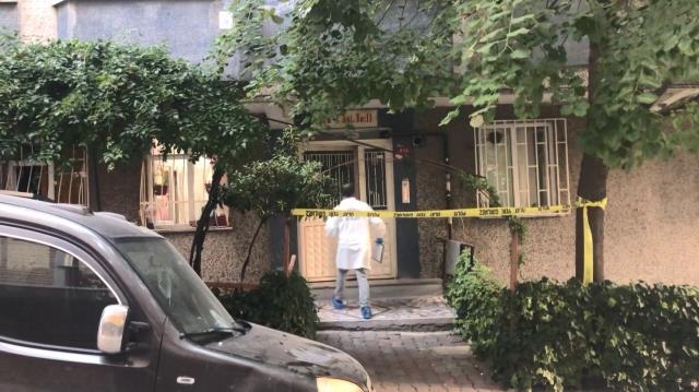 Zorla evine girdiği 16 yaşındaki genç kızı banyoya götürüp ensesinden vurdu, aynı silahla intihara teşebbüs etti