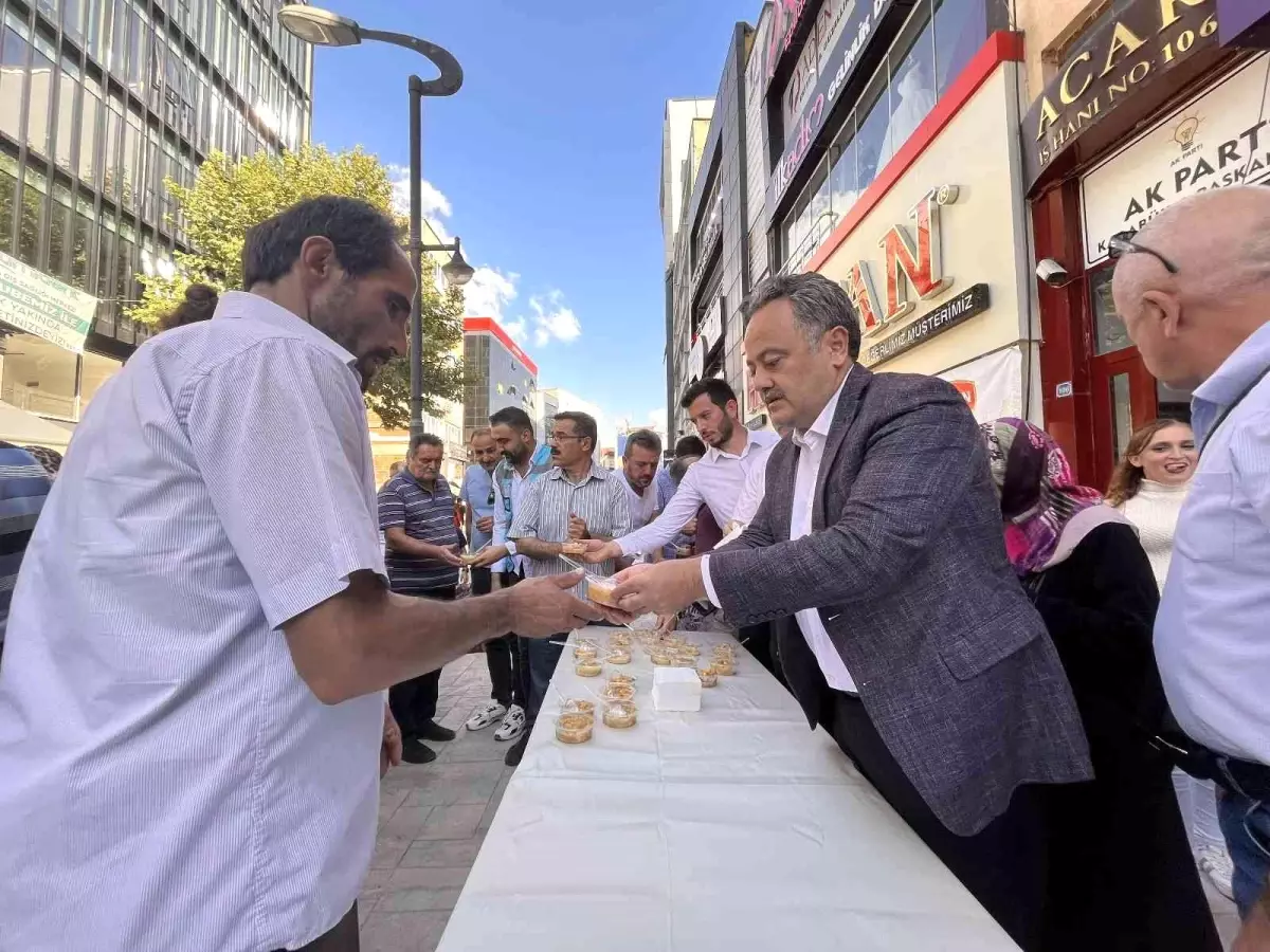 Karabük haber! AK Parti Karabük teşkilatı, aşure geleneğini sürdürdü