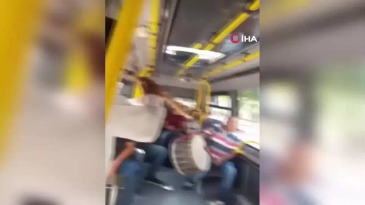Davullu zurnalı yolculuk kamerada