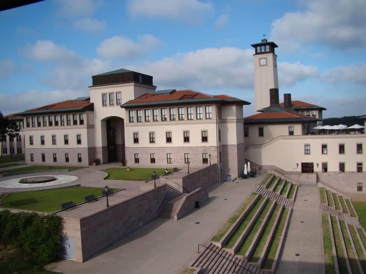 Koç Üniversitesi Bölümleri