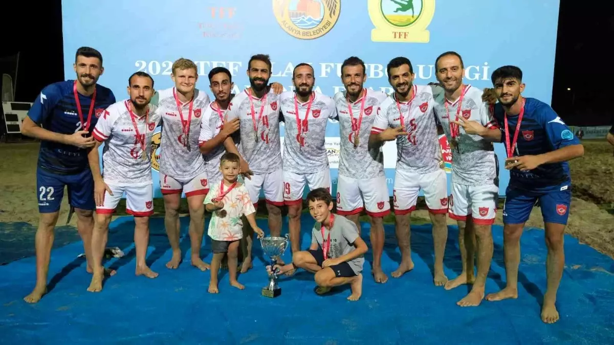 Antalya spor haberleri... Kumda şampiyon Alanya Belediyespor