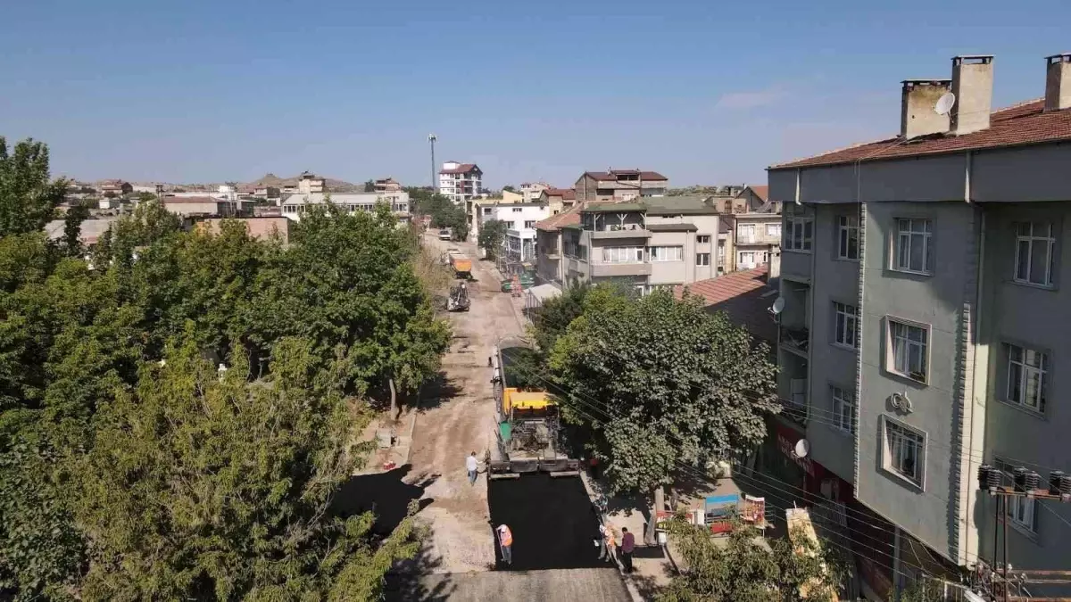 Nevşehir yerel haberleri... Nevşehir'de sokaklar asfalt konforu ile buluşuyor