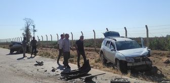 Şanlıurfa haberleri | Şanlıurfa'da hafif ticari araçla çarpışan otomobildeki 5 kişi yaralandı