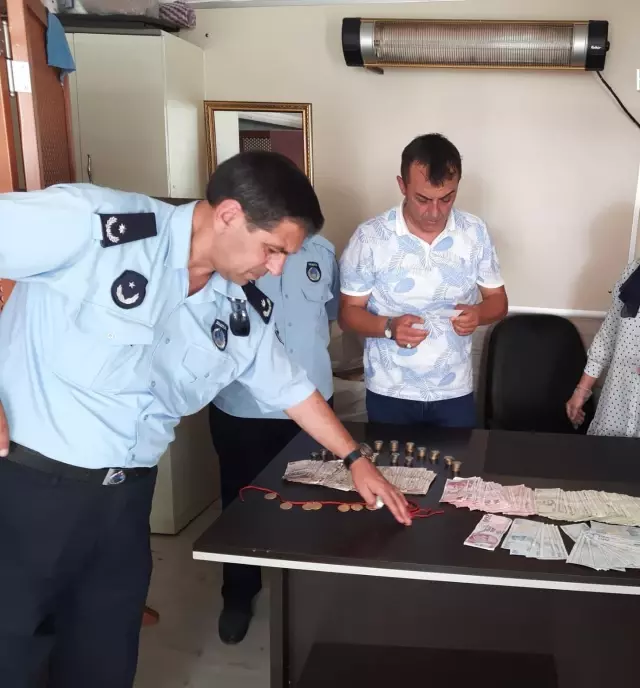 Dilencilik yapan kadının cebinden 10 cumhuriyet altını ile 9 bin 165 TL çıktı