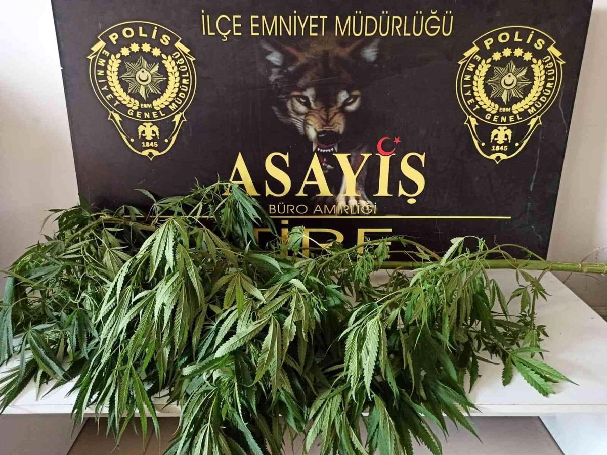 İzmir 3. sayfa: İzmir'de polisten uyuşturucu tacirlerine yönelik 4 ayrı operasyon