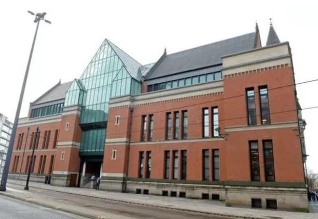 Kadın öğrencilerin iç çamaşırlarını çalıp mastürbasyon yapan genç suçüstü yakalandı