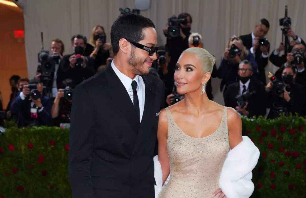 Kim Kardashian genç aşığı Pete Davidson'ı terk etti!