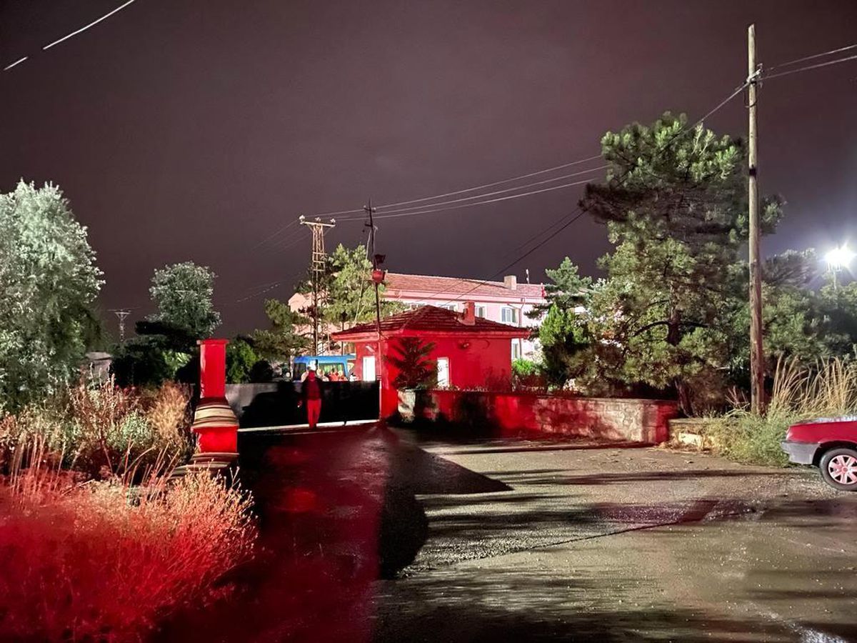 Afyon 3. sayfa haberleri | Afyonkarahisar'da eğitim uçağı düştü: 2 yaralı