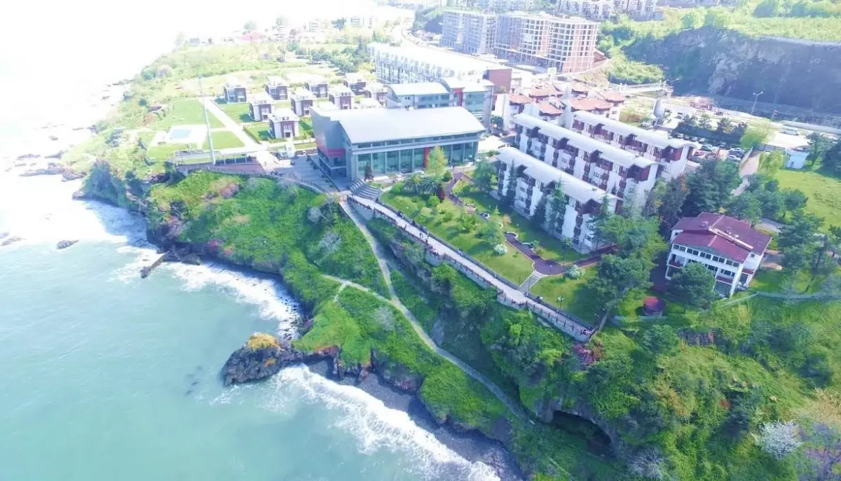 Avrasya Üniversitesi özel mi, devlet üniversitesi mi?