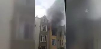 Son dakika haber: Başakşehir'de bir dairede çıkan yangın hasara neden oldu