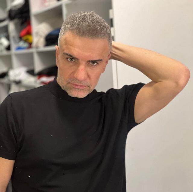 Berdan Mardini, içki döken Demet Akalın'ı eleştirdi! Akıllara yıllar önceki İbo Show'daki görüntü geldi Berdan Mardini, içki döken Demet Akalın'ı eleştirdi! Akıllara yıllar önceki İbo Show'daki görüntü geldi