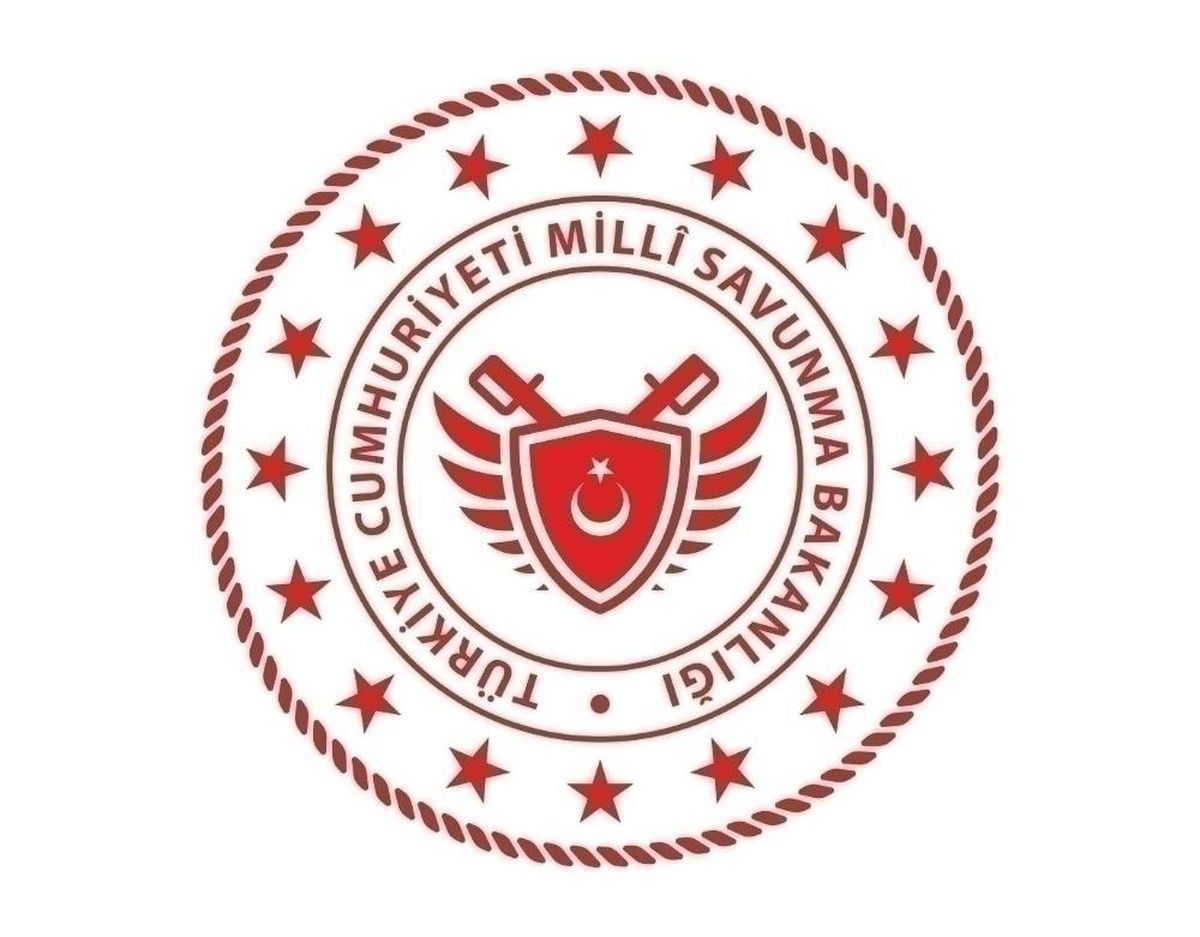 MSB: 'Yunanistan bir kez daha göçmenleri Türk kara sularına itti'