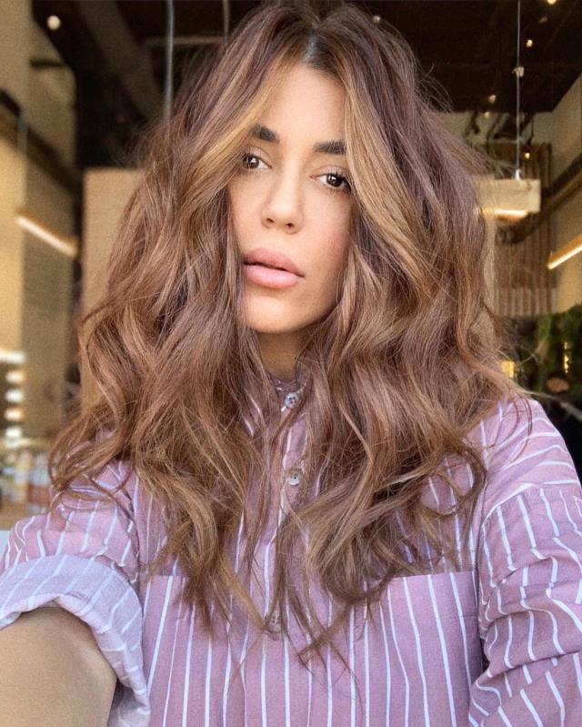 'Tek zaman bulduğum yer burası' diyen şarkıcı Banu Parlak, tuvaletten video paylaştı