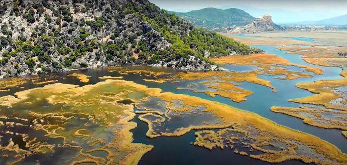 DALYAN KANALI'NIN LABİRENT GİBİ SAZLIKLARI HAVADAN GÖRÜNTÜLENDİ