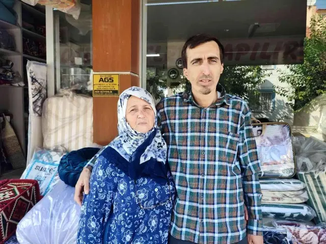 Çöpe atmaktan son anda vazgeçtiği yünden resmen hazine çıktı