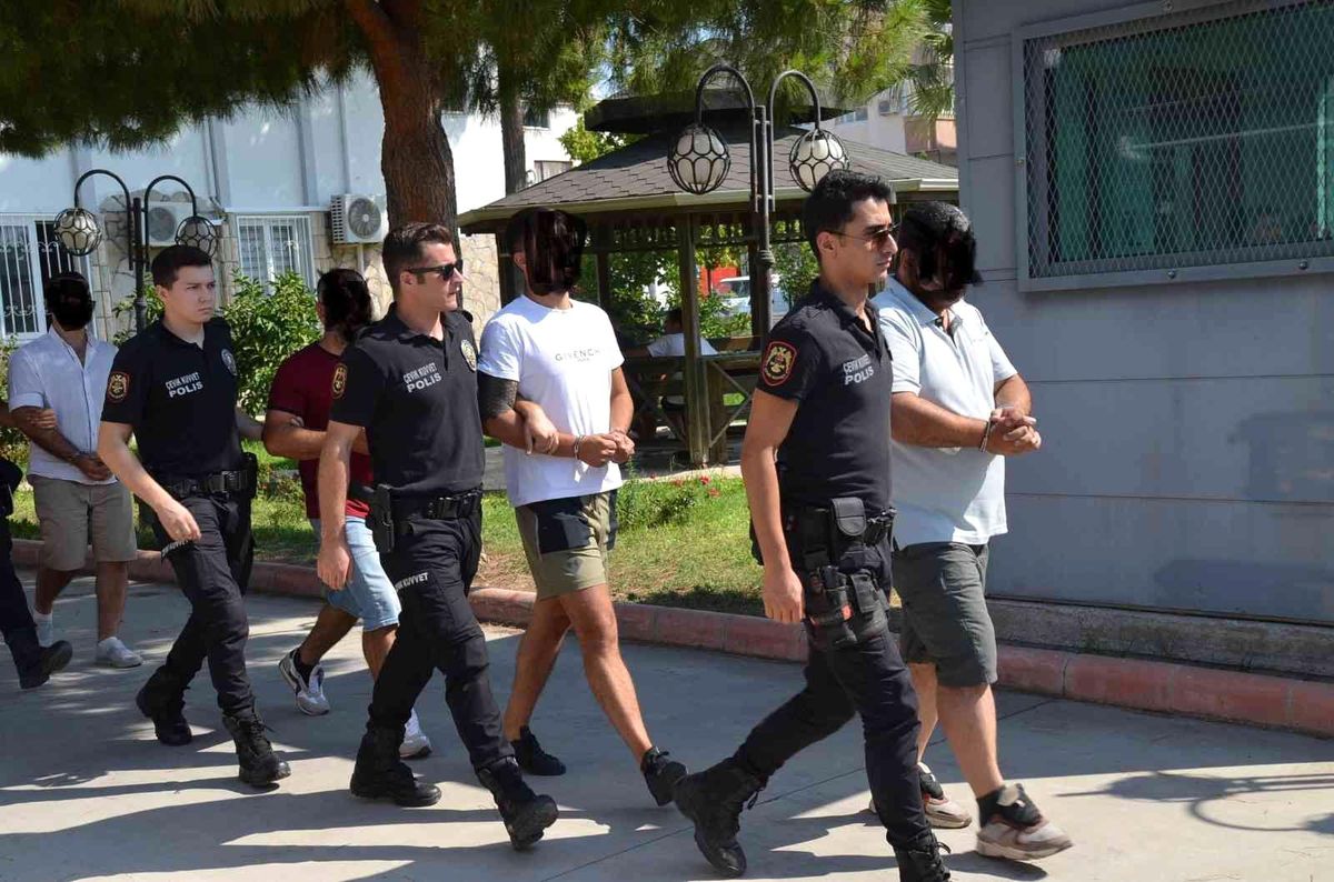 Aydın haberi... Didim'de zabıta müdürüne silahlı saldırı ile ilgili 3 kişi tutuklandı
