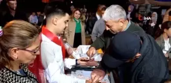 Düğün gibi asker eğlencesi