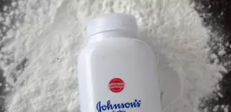 Johnson & Johnson, talk bazlı bebek pudralarının dünya çapındaki satışını durdurdu