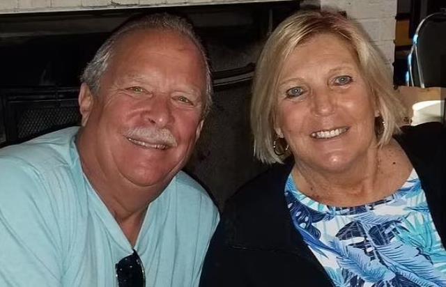 Plajda güneşlenen kadın, rüzgardan uçan bir şemsiyenin ucunun göğsüne saplanması sonucu can verdi