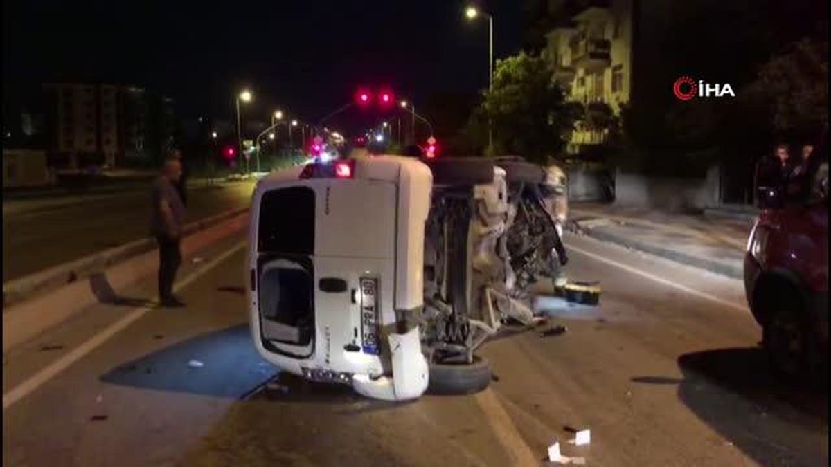 Son Dakika | Polatlı'da otomobil yan yattı: 2 yaralı