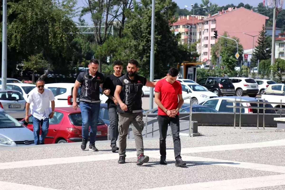 Son dakika haber | Uyuşturucuyla yakalanan gençten gazetecilere pişkin açıklama: '8-9 kişiyi öldürdük'
