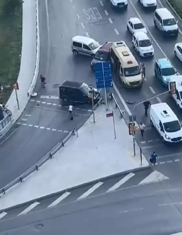 Silahlı kavga kaza ile sonuçlandı, bir kişi yarı çıplak halde olay yerinden kaçtı