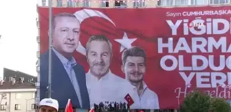 Cumhurbaşkanı Erdoğan Erol Olçok ve oğlu için kürsüde dua etti