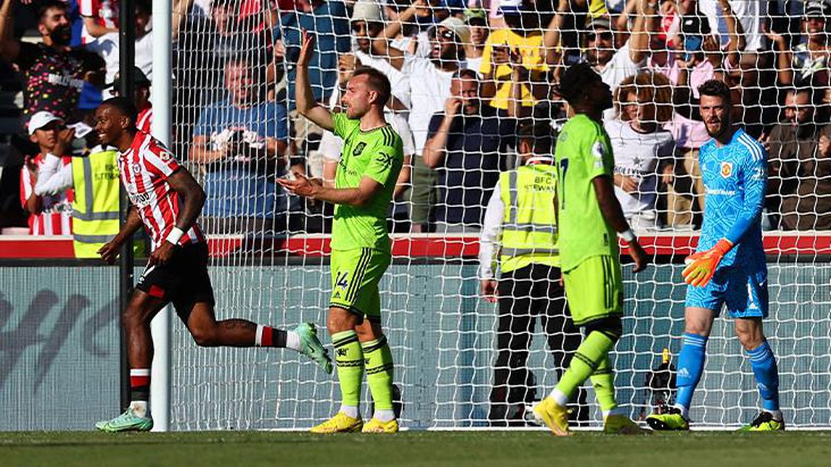 Dünya, Manchester United'ın düştüğü hali konuşuyor! Brentford'dan 35 dakikada 4 gol yediler