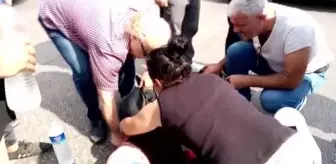 Otomobille çarpışan motosikletin sürücüsü yaralandı