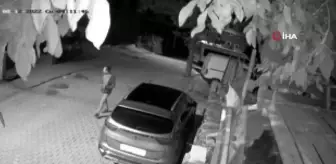 Sancaktepe'de pes dedirten hırsızlık kamerada: Önce anahtarı, sonra aracı çaldı
