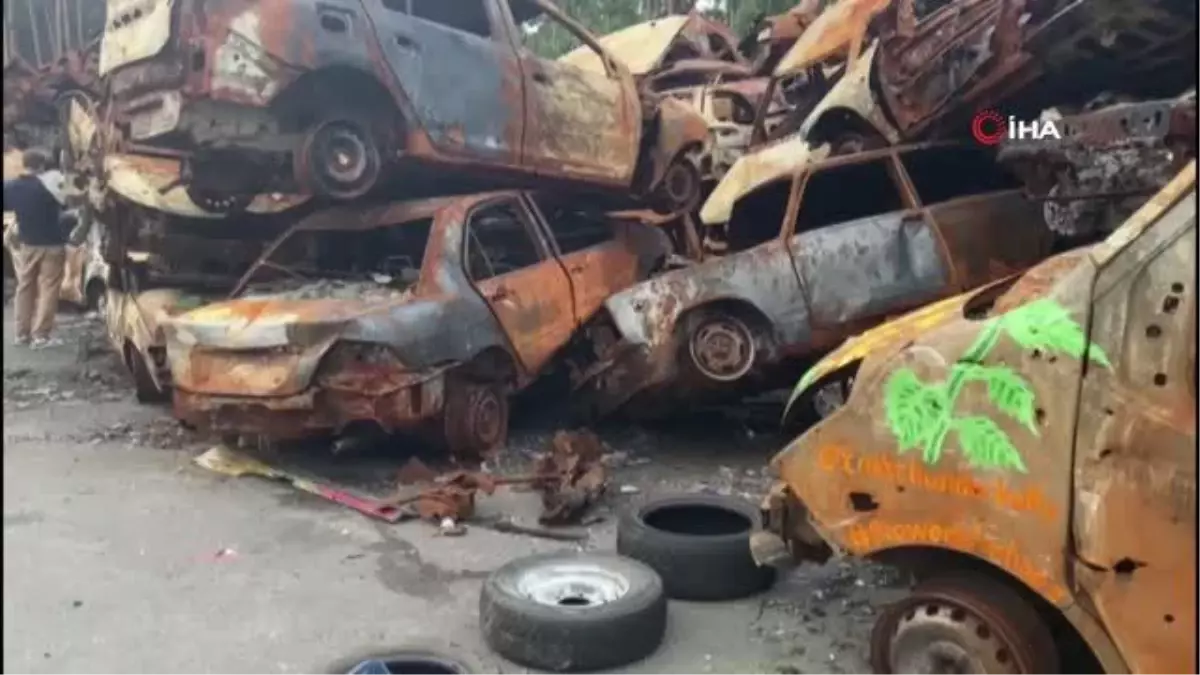 Ukrayna'da hurdaya dönen araçlar tuval oldu'Umut Çiçekleri' NFT olarak satışa sunulacak