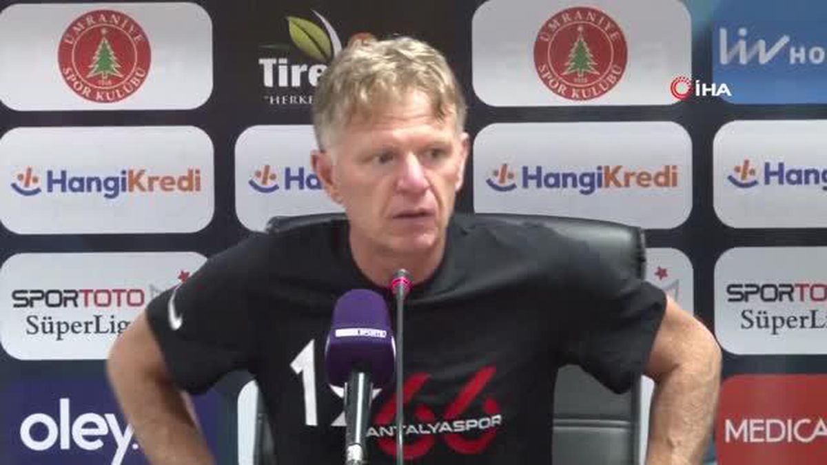 Alfons Groenendijk: 'Oynanan futboldan memnun değilim'