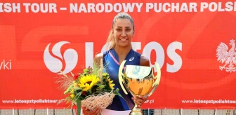 Çağla Büyükakçay, Polonya'da şampiyon oldu