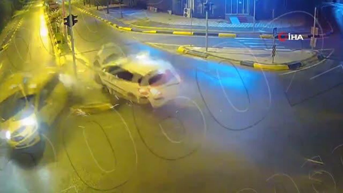 Son dakika 3. sayfa: Dikkatsizliğin meydana getirdiği kazalar kamerada