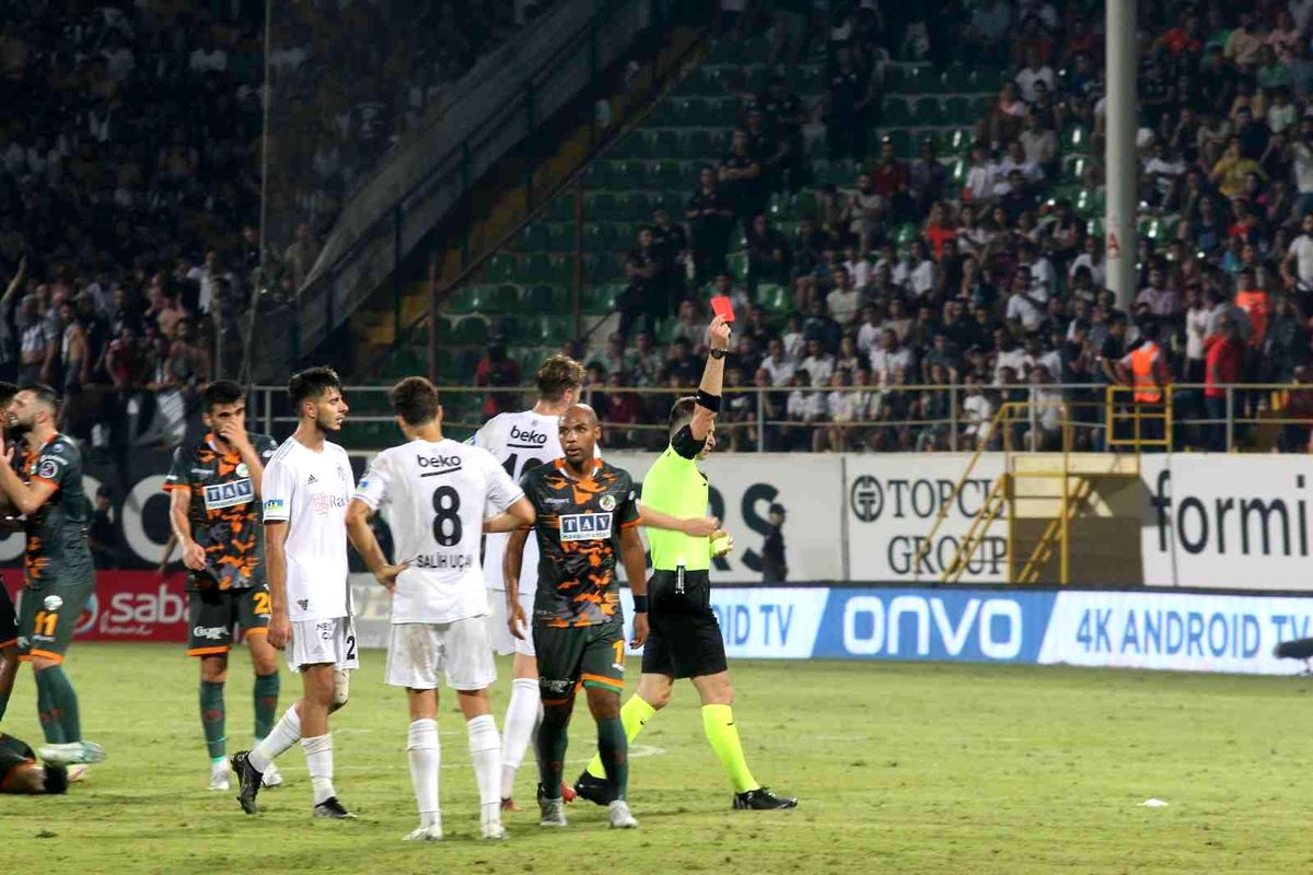 Beşiktaş Kulübünden hakem tepkisi Açıklaması
