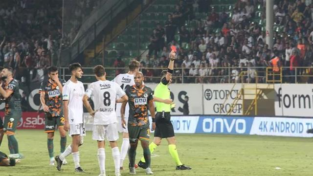 Emrecan Uzunhan, Alanya maçı sonrası taraftarlarından özür diledi