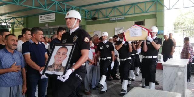 Evlilik hazırlığındaydı! Merdivenden düşen Özel Harekat Polisi hayatını kaybetti