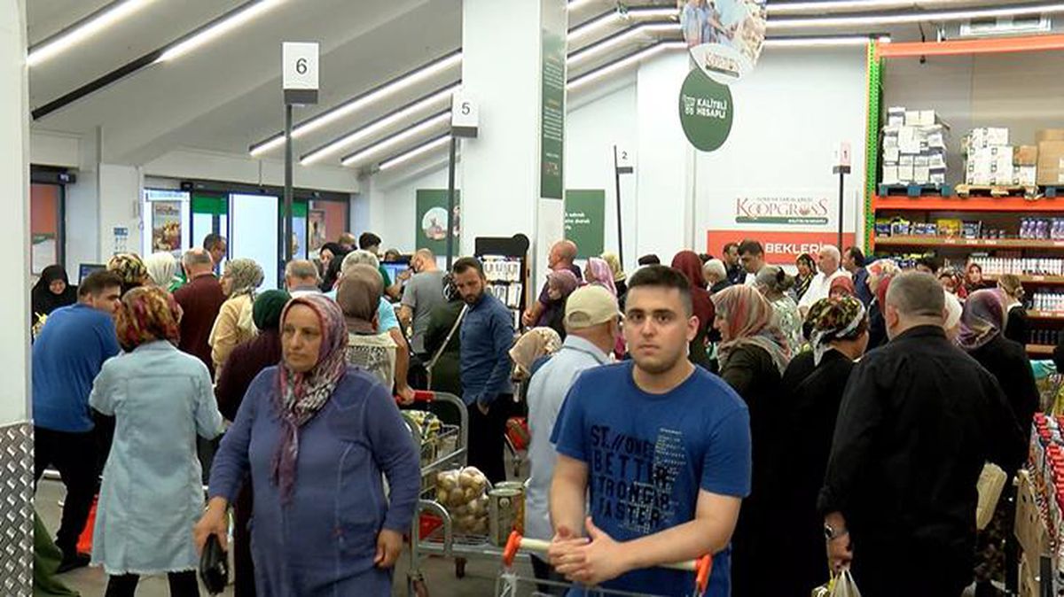 Etiketlerdeki düşüşü beğenen de olacak yetersiz bulan da! İşte Tarım Kredi'de indirime giren ürünlerin fiyatları