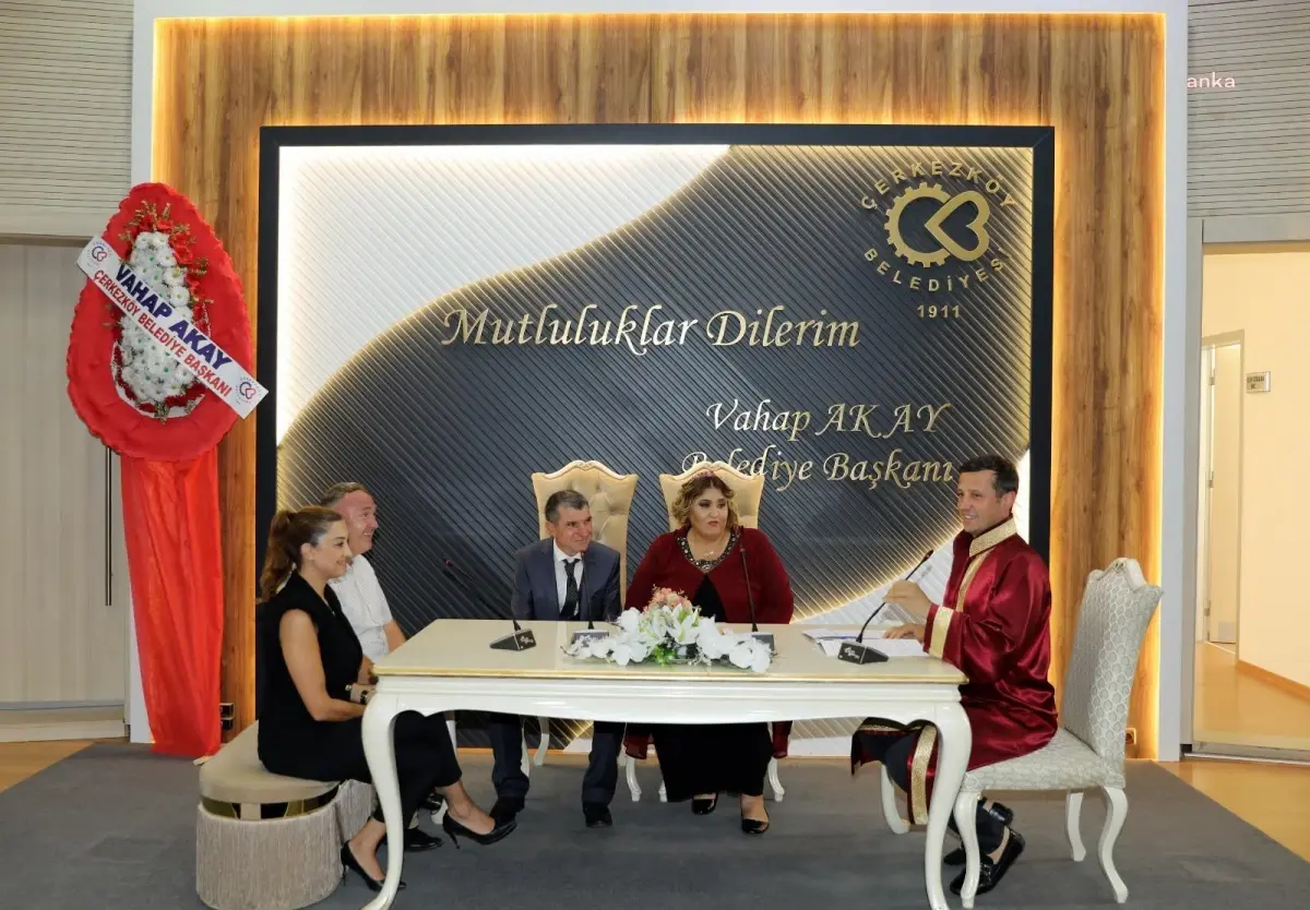 Tekirdağ haber: Çerkezköy Belediyesi Çalışanlarının Nikahını Başkan Akay Kıydı