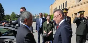 Malezya Kralı Sultan Abdullah Şah, Anıtkabir'i ziyaret etti
