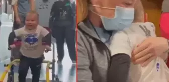 Yürekleri ısıtan görüntü! Felci yenen çocuk hastaneden yürüyerek çıktı