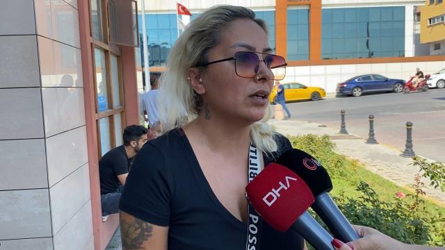 Kıskançlık krizine giren adam, eski eşinin sevgilisini defalarca bıçaklayıp boğazını kesti