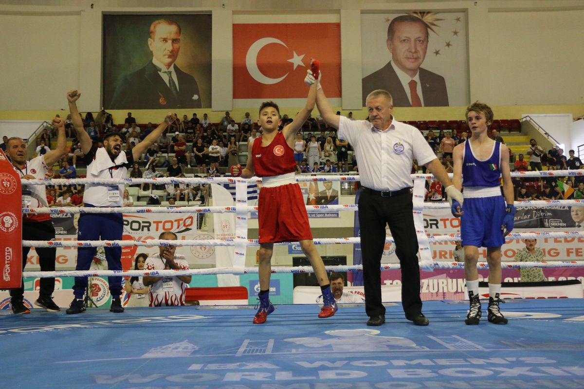 Erzurum haberi... Üst Minikler Avrupa Boks Şampiyonası, Erzurum'da sürüyor