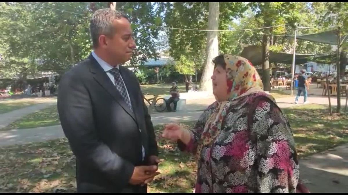 Yalova haber... Ali Mahir Başarır'a Dert Yanan Yalovalı Kadın: 'Bin Lira ile Elektrik, Su Faturalarımı Ödüyorum. Ondan Sonra Açım Valla. Kim Ne Derse Desin Açım'