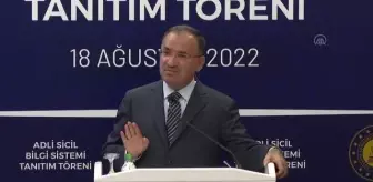 Bakan Bozdağ: 'Kimse bu ülkede savcılığa, hakimliğe soyunmasın. Bu ülkenin yargı organları var'