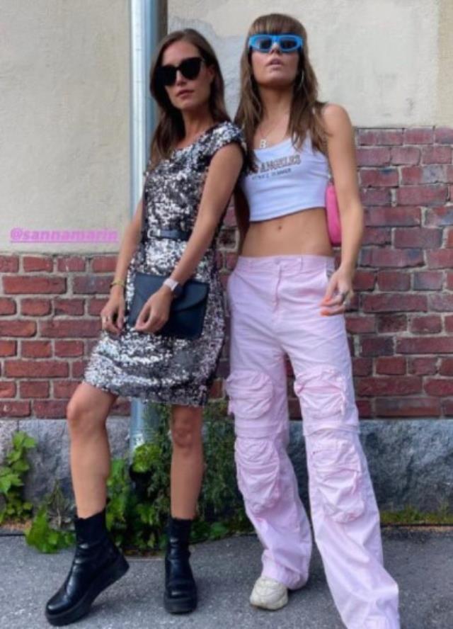 Görüntüler olay yarattı! Finladiya Başbakanı Sanna Marin arkadaşlarıyla çılgınca dans etti Görüntüler olay yarattı! Finladiya Başbakanı Sanna Marin arkadaşlarıyla çılgınca dans etti