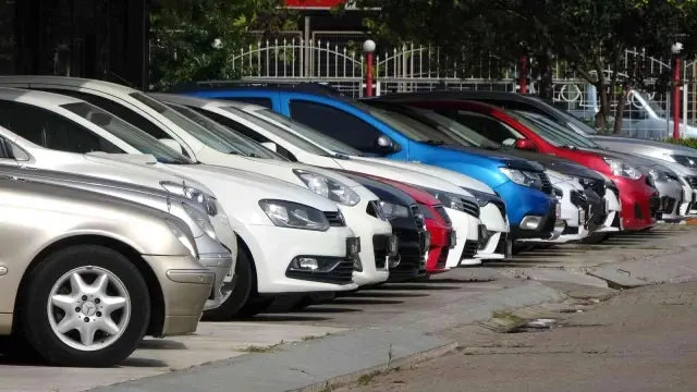 Oto galericiler, 6 ay ve 6 bin kilometre şartının vatandaşlara da uygulanmasını istiyor