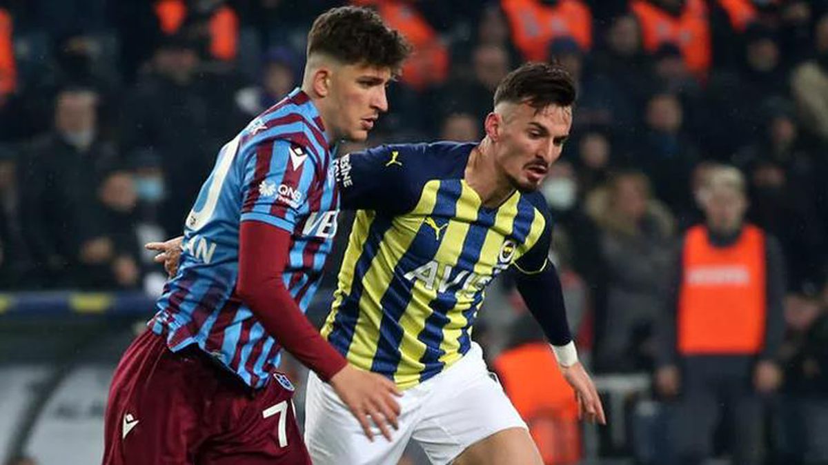 Trabzonspor'un genç stoperi Ahmetcan Kaplan resmen Ajax'ta! Bonservis bedeli kulüp tarihine geçti