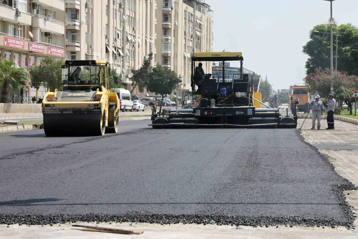 Adana haberleri | Adana Büyükşehir Belediye Başkanı Karalar Yol Çalışmalarını Yerinde İnceledi